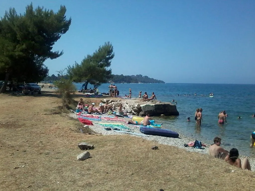Guesthouse Adria 3*, Pula