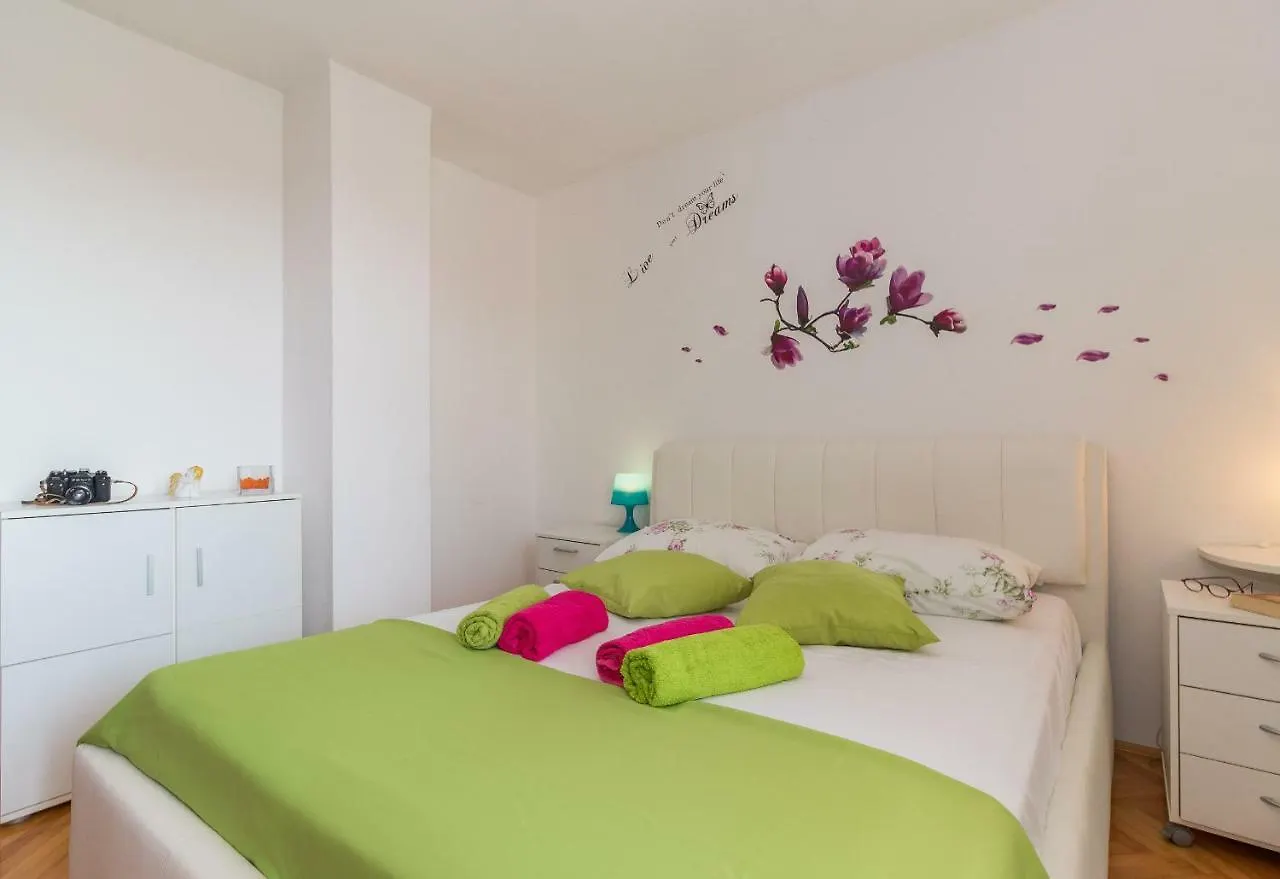 Guesthouse Adria PUY 3*, Pula